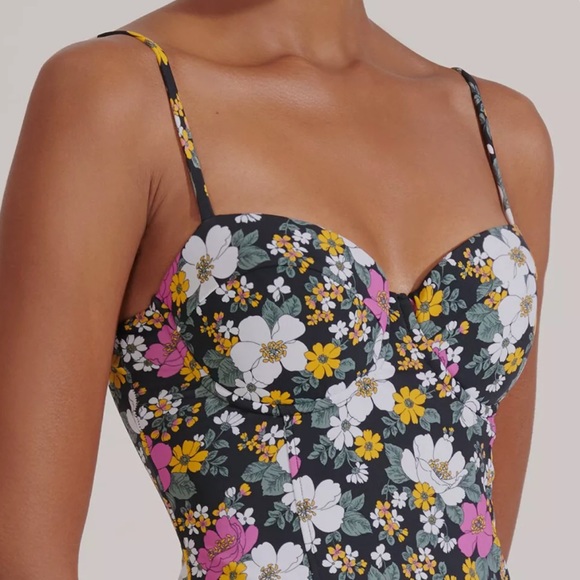 Veronica Beard Womens Black Bridge Underwire One Piece Swimsuit Size Medium - Picture 2 of 7